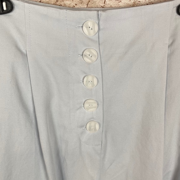 Gianni Bini Shorts High Waist Pleat Front Button Light Blue - Picture 4 of 8